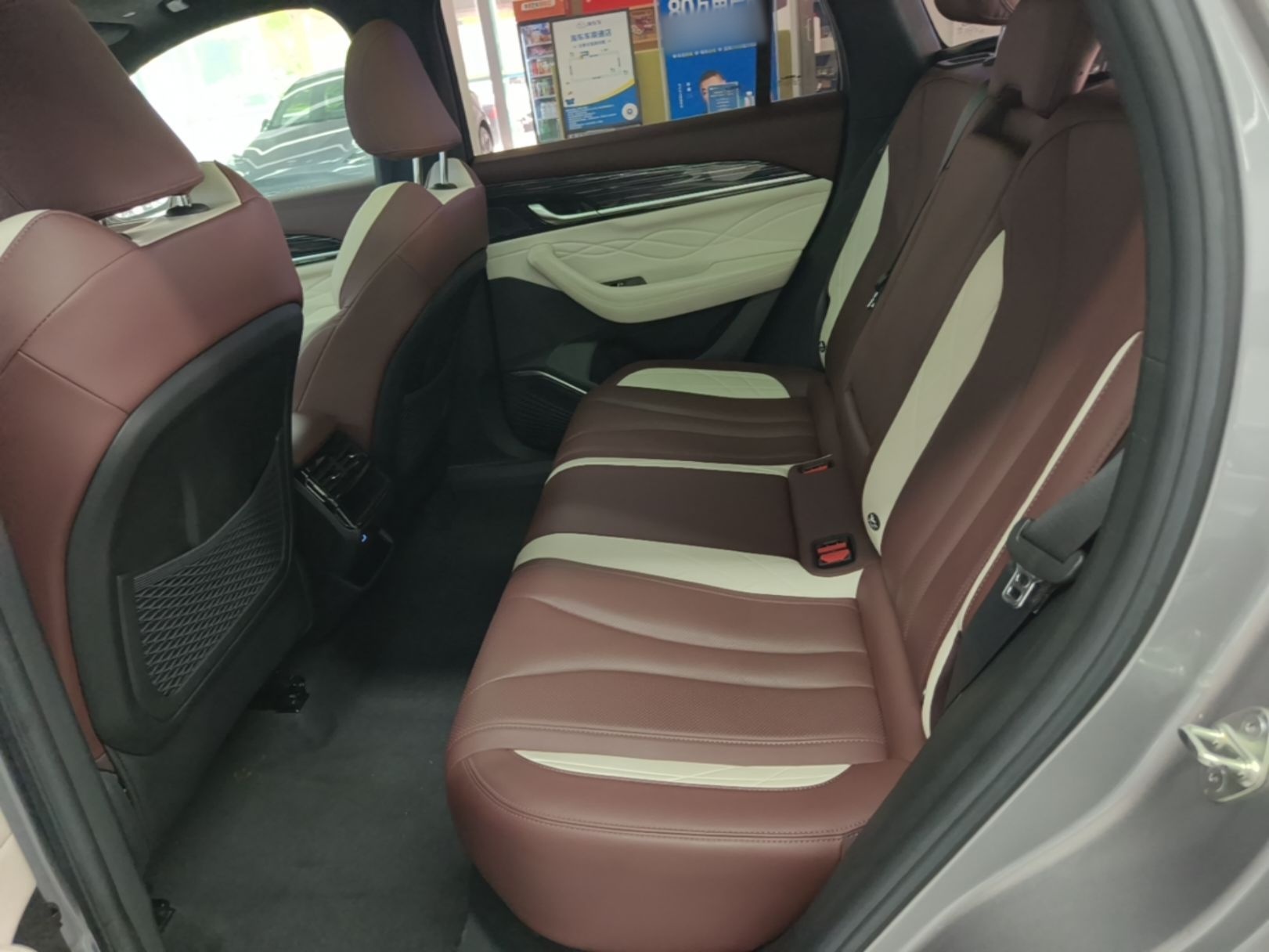 Geely Auto Monjaro L 2024 2.0TD High-Power Automatic Two-Wheel Drive Yunqi Version — снимка 20