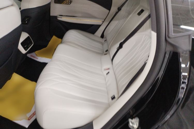 Used Geely Galaxy E8 2025 575 km Exploration Intelligent Driving Edition
