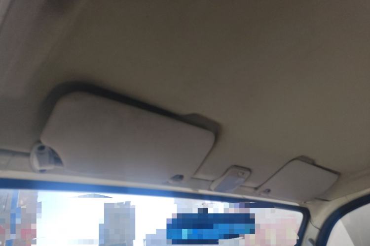 Used Foton Xiangling M 2018 1.5L M2 Non-Load-Bearing Single-Row with Dual Rear Tires (Cargo Version) DAM15L
