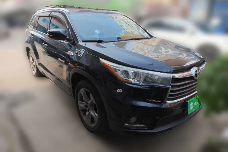 Used Toyota Highlander 2017 2.0T Four-Wheel Drive Luxury Edition 7 Seats Front Right 45 Deg