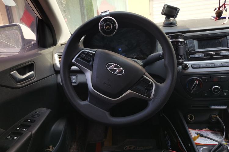 Used Hyundai Verna (new generation) 2020 1.4L Manual GLS Cool Edition Steering Wheel