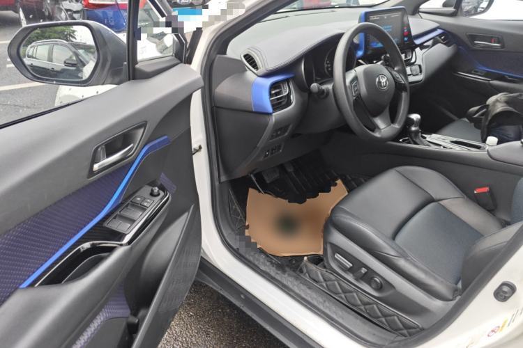 Used Toyota C-HR 2020 2.0L Leading Edition Driver Seat
