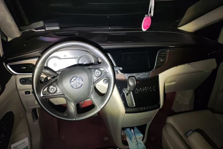 Used Buick GL8 2017 28T Avenir Avia National Emission Standard V
