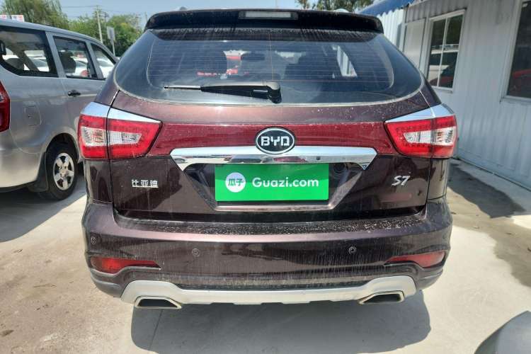 Used BYD S7 2015 2.0T Upgraded Automatic Luxury Version
