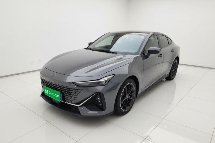 Used CHANGAN UNI-V 2022 1.5T Prestige Version