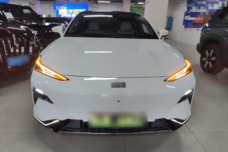 Used Geely Galaxy E8 2024 665 km Range Rear-Drive Starship Long-Range Version