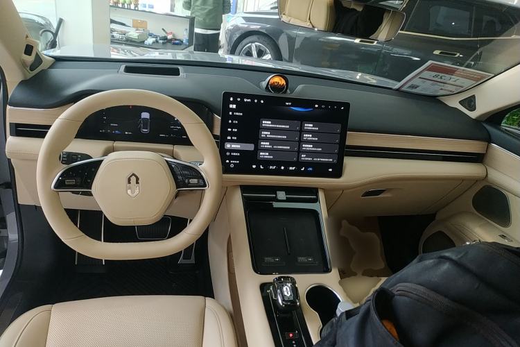 Used Hima AITO M5 2024 Extended-Range Max Rear-Wheel Drive Advanced Intelligent Driving Version
