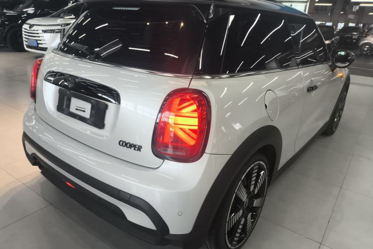 Used MINI 2022 Updated 1.5T COOPER Artist