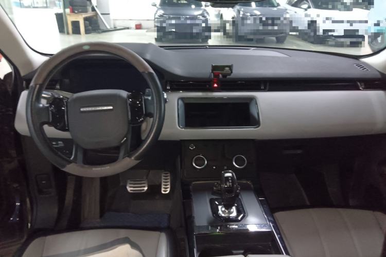 Used Land Rover Range Evoque 2020 249 PS R-DYNAMIC S Sport Edition Center Console