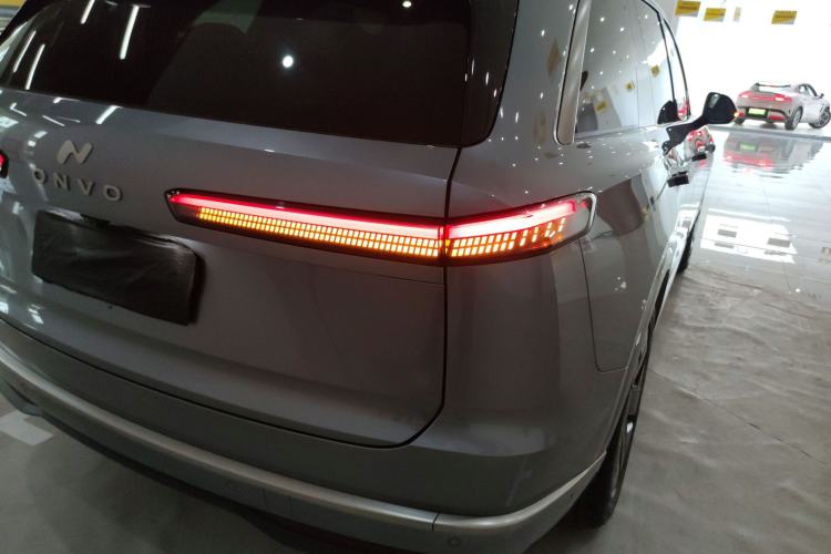 Used ONVO Luxeed L90 2025 Model—Max Six-Seater Version
