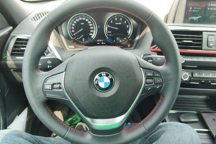 Used BMW 2 Series 2018 220i Convertible Coupe Sports Design Package