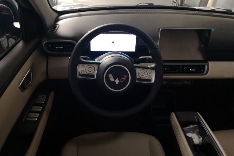 Used Wuling Bingo PLUS 2024 401 km Range 5-Seater Version Steering Wheel