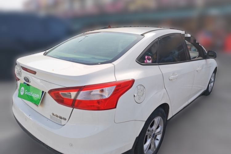 Used Ford Focus 2012 Sedan 1.6L Automatic Fashion Edition