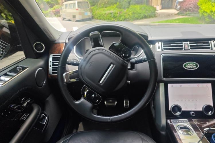 Used Land Rover Range 2020 3.0 L6 Long-Wheelbase Legacy