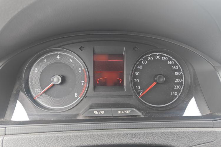 Used Volkswagen Santana 2016 1.6L Automatic Fashion Edition Instrument Cluster