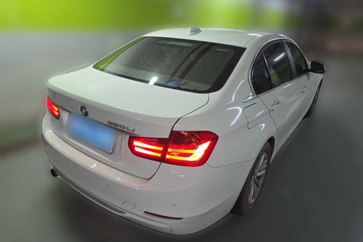 Used BMW 3 Series 2014 320Li Fashion Model Rear Right 45 Deg