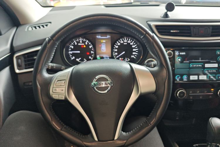 Used Nissan Qashqai 2016 2.0L CVT Luxury Edition Steering Wheel