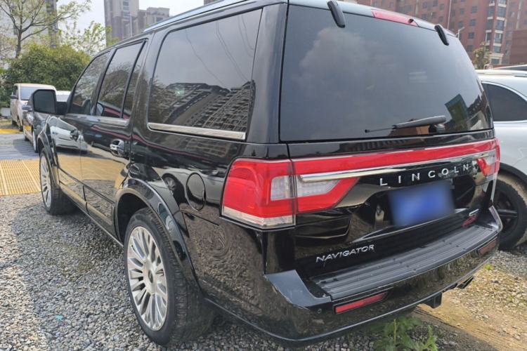 Used Lincoln Navigator 2016 3.5T AWD Rear Left 45 Deg