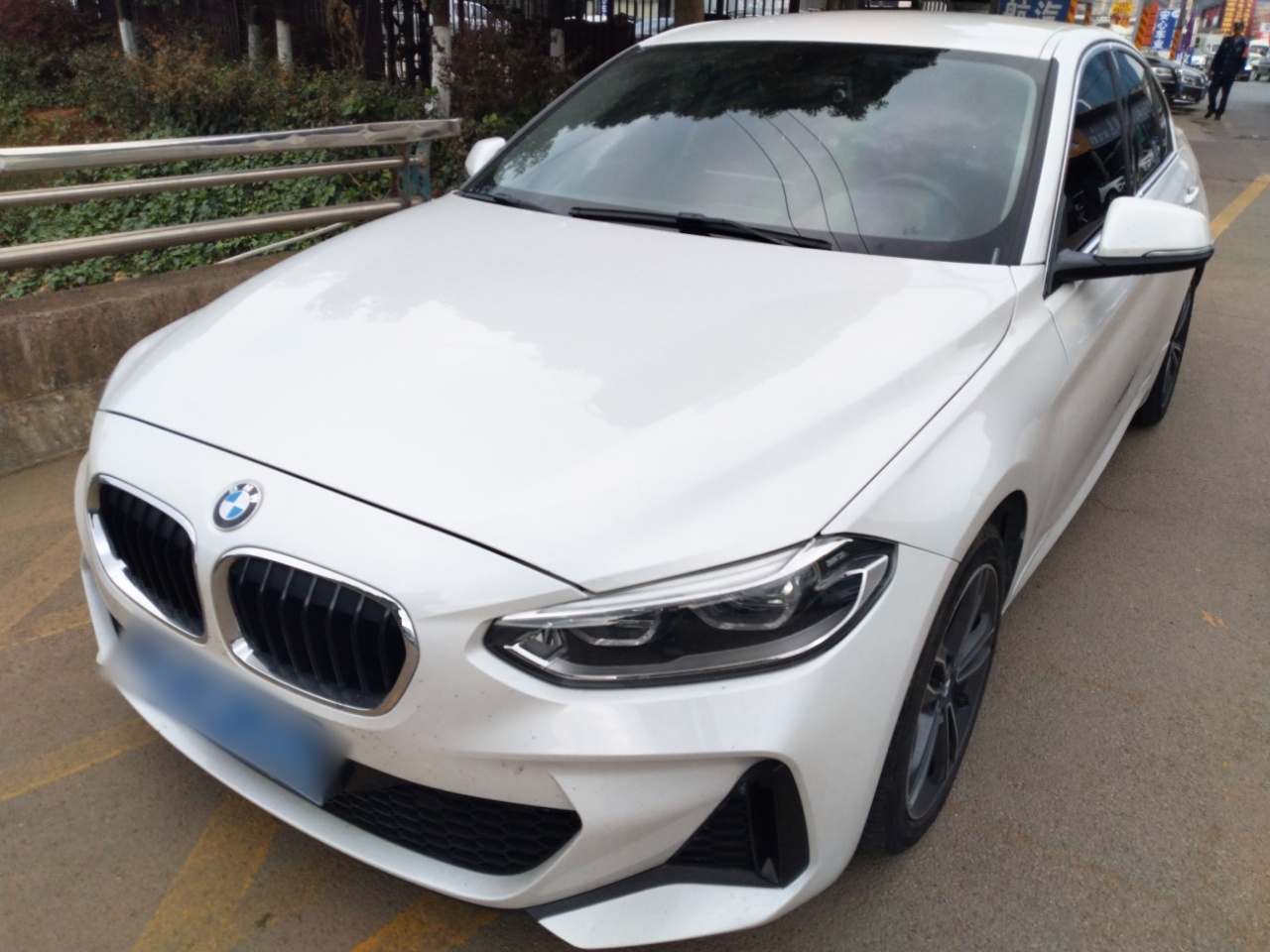 Parte inferior delantera