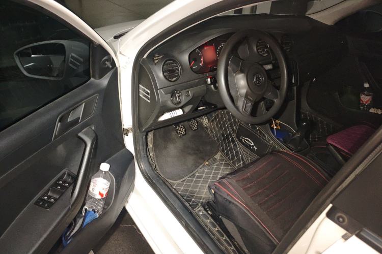 Used Volkswagen Jetta 2013 1.4L Manual Fashion Model Driver Seat