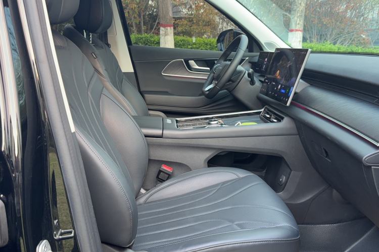 Used Chery Fengyun T9 2024 120 Long-Range Comfort Version 5 Seats Lithium Iron Phosphate Interior 6