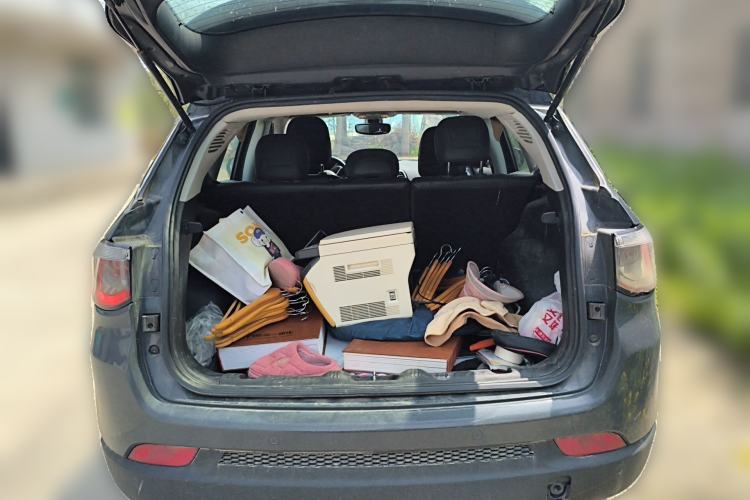 Used Jeep Compass 2017 200T Automatic Family Edition Trunk