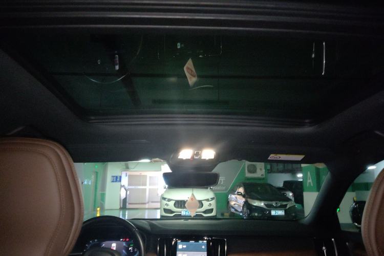 Used Volvo S90 New Energy 2022 Restyled T8 E-Drive Hybrid Zhiyi Luxury Edition
