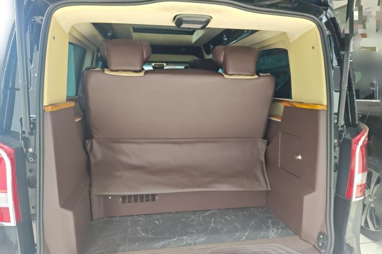 Used Mercedes-Benz Vito 2018 2.0T Business Version China VI Emission Standard Trunk