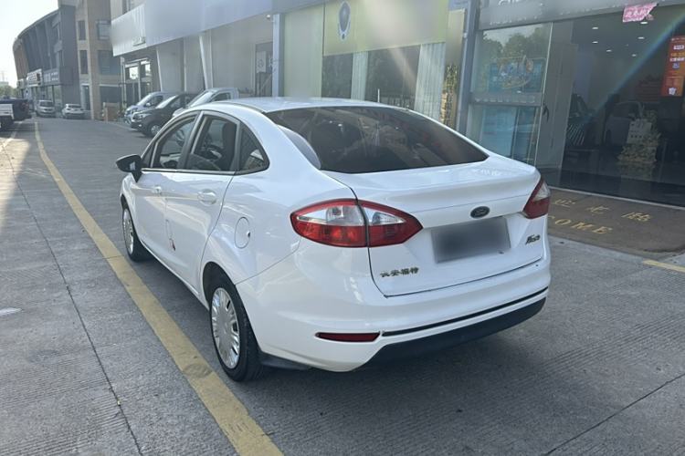 Used Ford Fiesta 2013 Sedan 1.5L Manual Fashion Edition