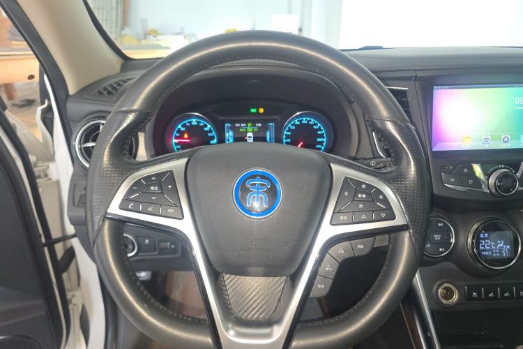 Used BYD Song New Energy 2017 Song DM 1.5TID All-Wheel Drive Luxury Model Steering Wheel