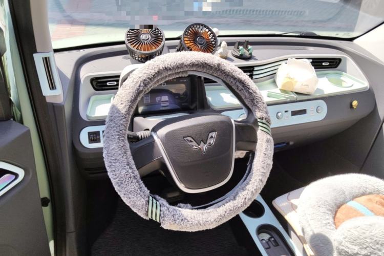 Used Wuling Hongguang MINIEV 2021 Macaron Premium Model – Lithium Iron Phosphate Steering Wheel