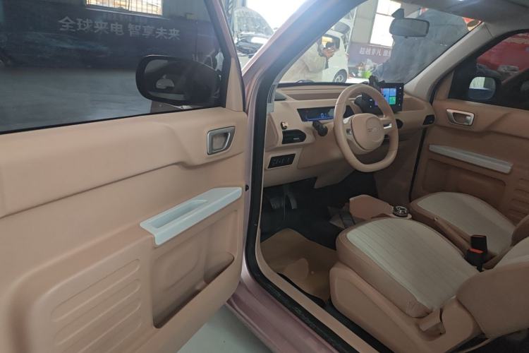 Used Geely Galaxy Panda 2023 Panda Mini 200km Endurance Bear
