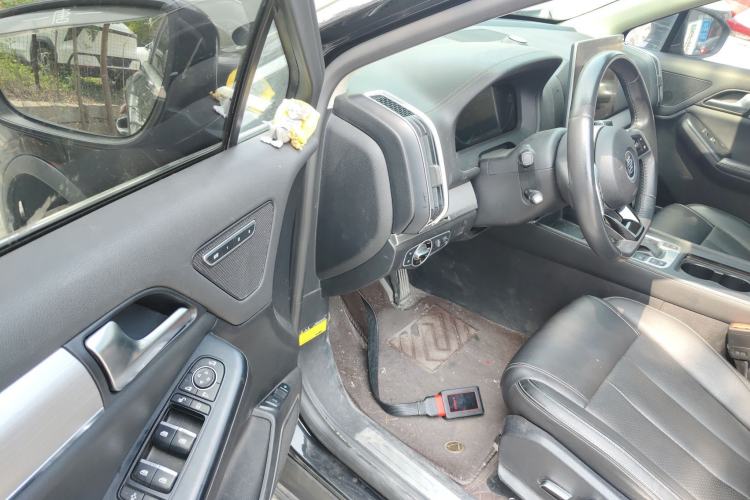 Used BYD Tang 2019 2.0T Automatic SmartConnect Luxury 7-Seater China VI Standard