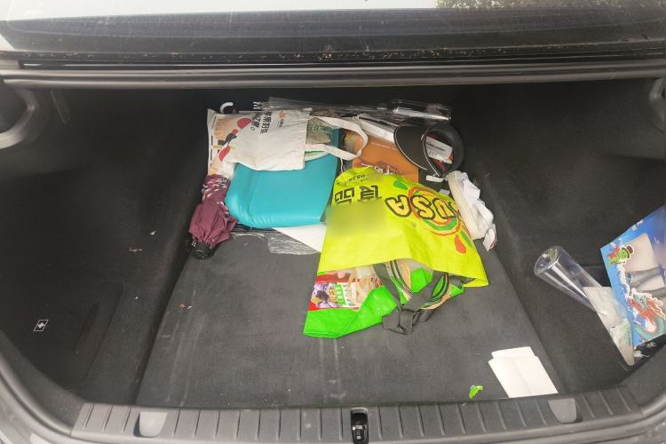 Used BMW 7 Series 2018 730Li Luxury Edition M Sport Package Trunk