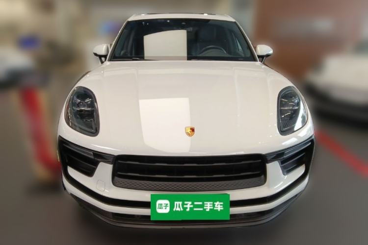Used Porsche Macan 2024 Macan 2.0T Front
