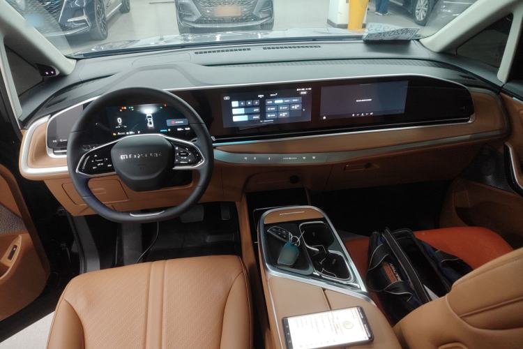 Used SAIC MAXUS Dajia 9 2024 Super Hybrid Ultra-Long Range Forest Edition 7-Seater