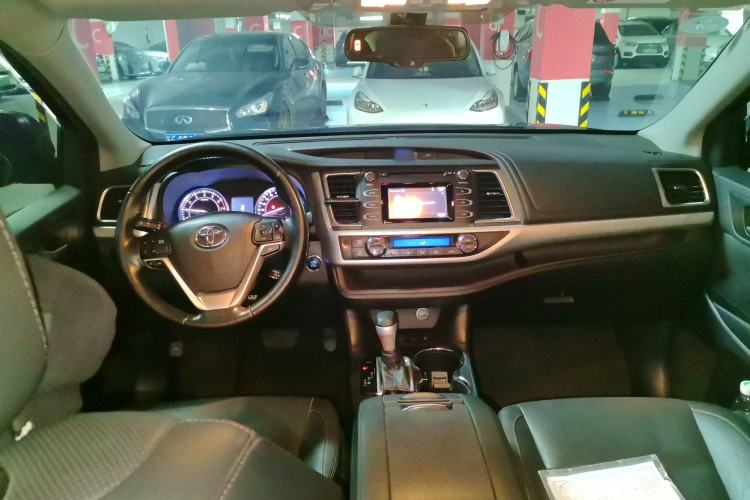 Used Toyota Highlander 2017 2.0T Four-Wheel Drive Luxury Edition 7 Seats
