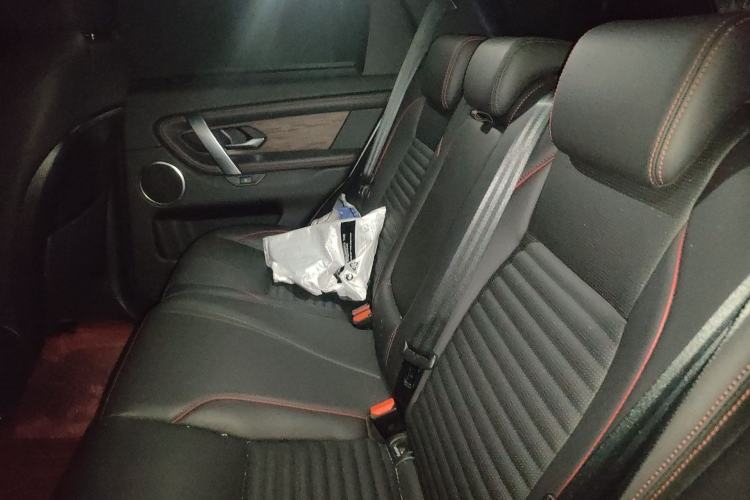 Used Land Rover Discovery Sport 2022 Revised Version 249 PS R-Dynamic S Performance Edition 5 Seats Left Rear Seat