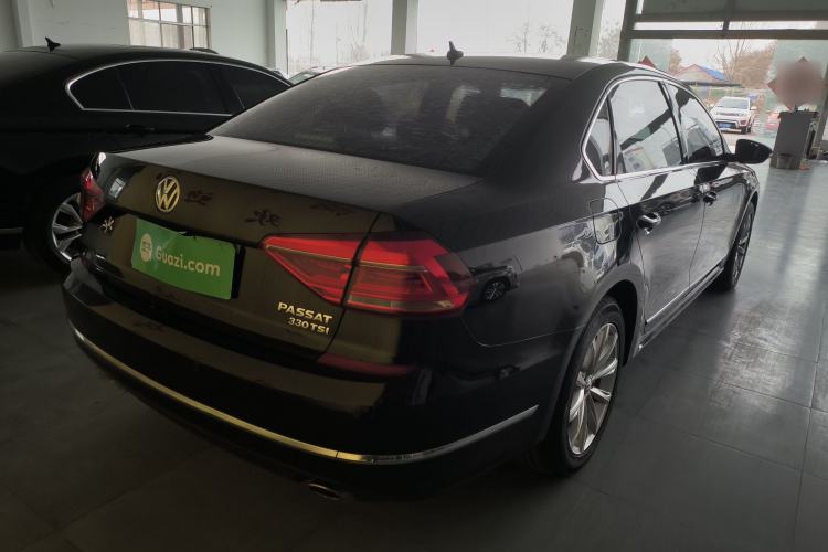 Used Volkswagen Passat 2017 330TSI DSG Luxury Edition Rear Right 45 Deg