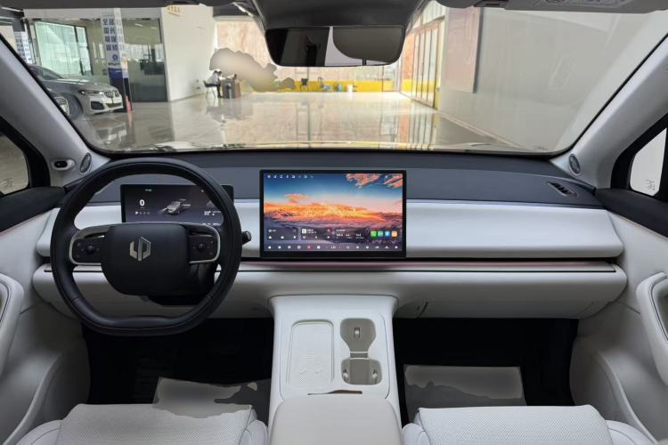 Used Leapmotor C16 2024 Range-Extended 200 Luxury Edition Center Console