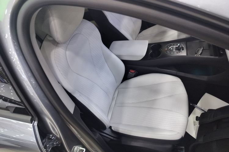 Used BYD Seal 05 DM-i 2025 DM-i Smart Drive 55KM Luxury Model Right Front Seat