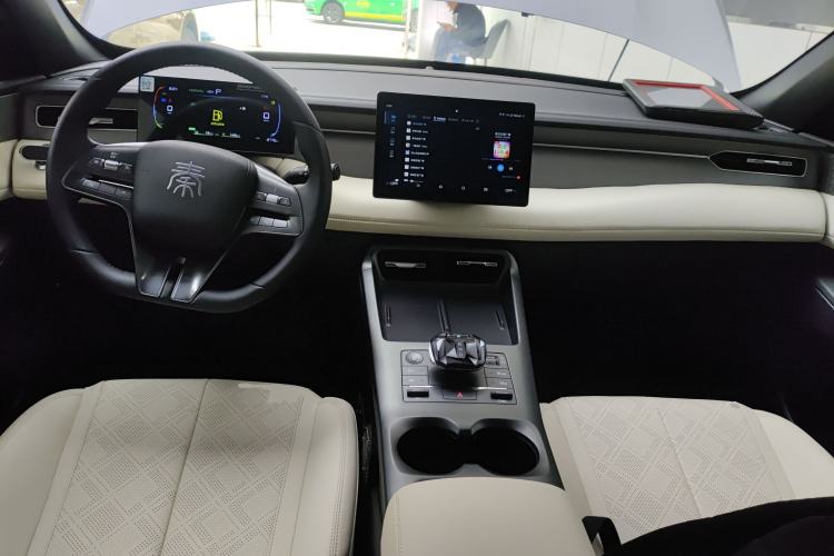 Used BYD Qin PLUS 2025 DM-i Smart Drive 55KM Leading Model