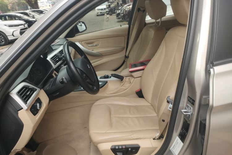 Used BMW 3 Series 2013 320i Sport Edition
