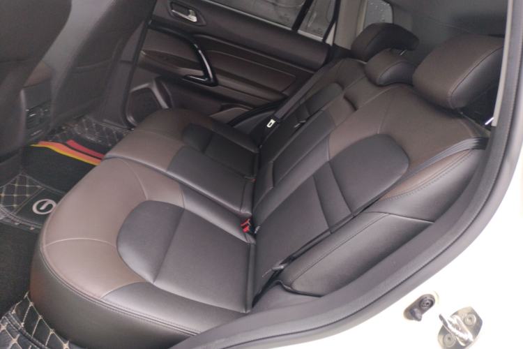 Used GAC Trumpchi GS4 2017 235T Automatic Two-Wheel Drive Elite Edition Left Rear Seat