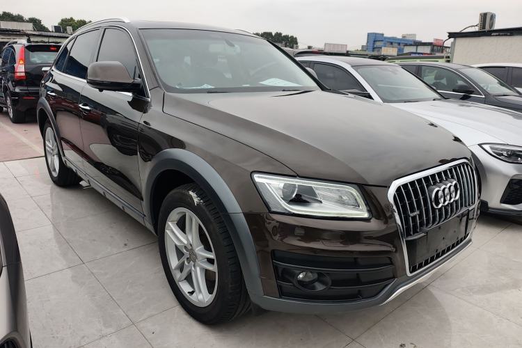 Used Audi Q5 2017 Plus 40 TFSI Technology Model