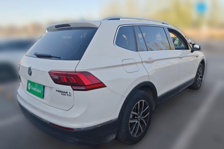 Used Volkswagen Tiguan L 2017 330TSI Automatic Two-Wheel Drive Luxury Edition Rear Right 45 Deg