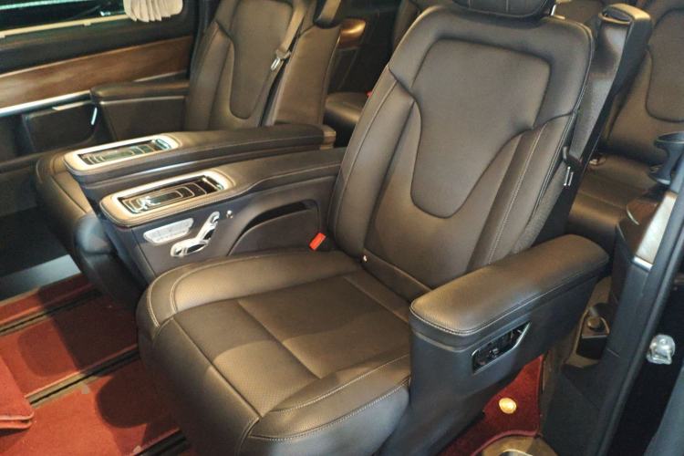 Used Mercedes-Benz V-Class 2020 V 260 L Long-wheelbase Luxury Edition