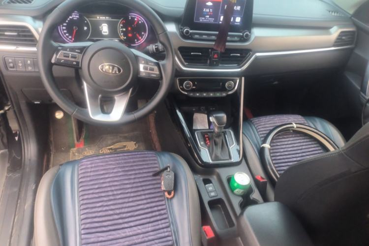 Used Kia Sportage R 2019 2.0L Automatic Smart Luxury Edition Center Console