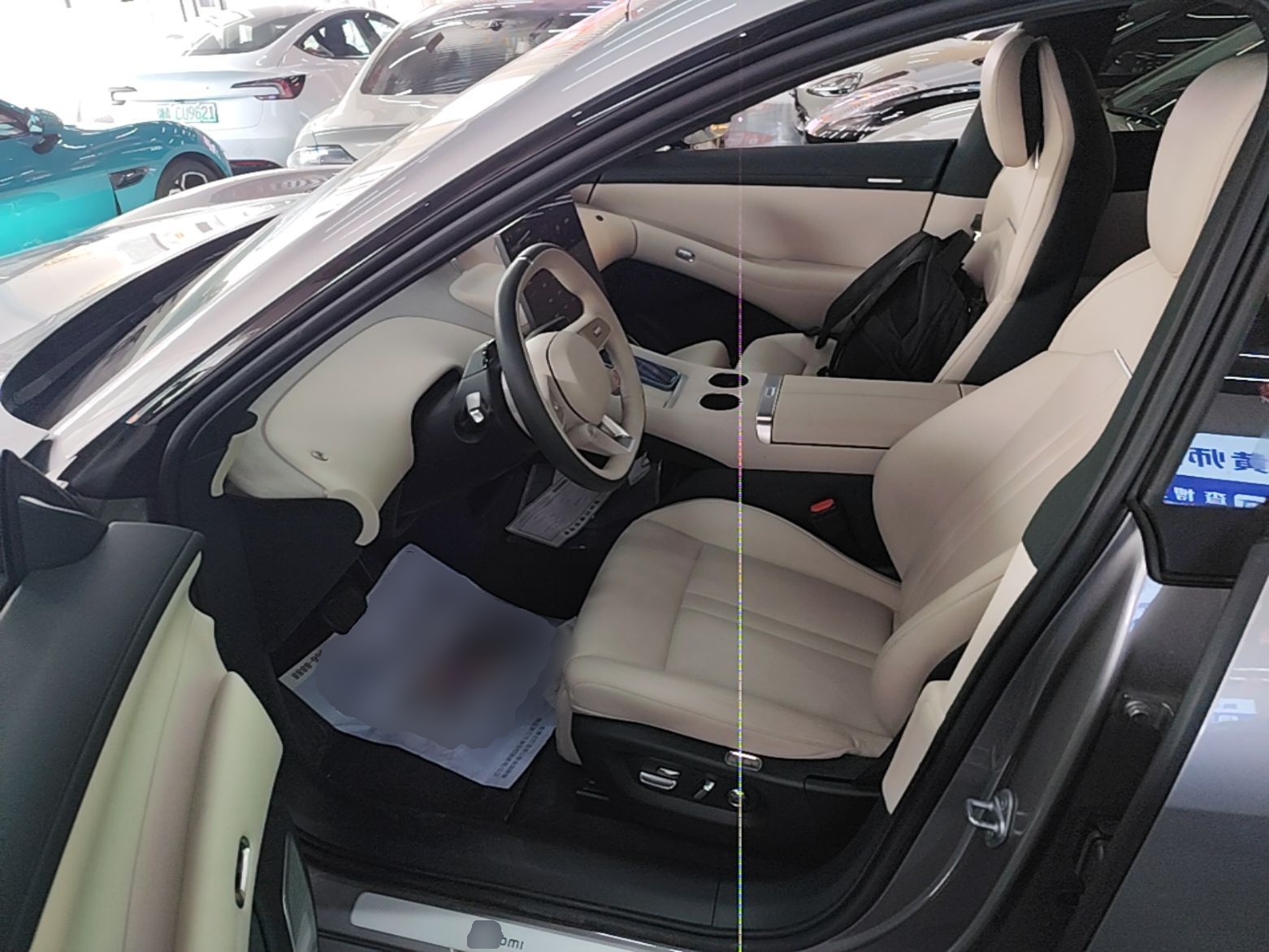 Xiaomi Auto YU7 2025 Ultra-Long Range All-Wheel Drive Pro Version — снимка 18
