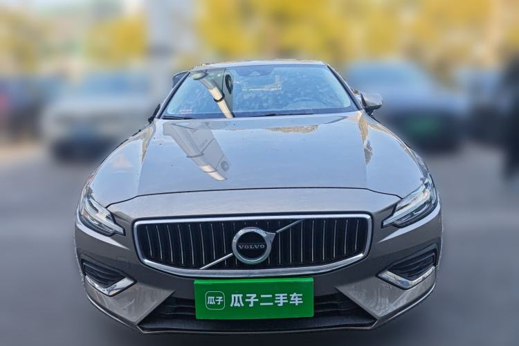 Used Volvo S60 2021 T4 Zhiyuan Luxury Edition

